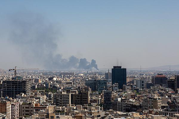 港联配资 以军称在多国协调配合下打击超千个伊朗目标
